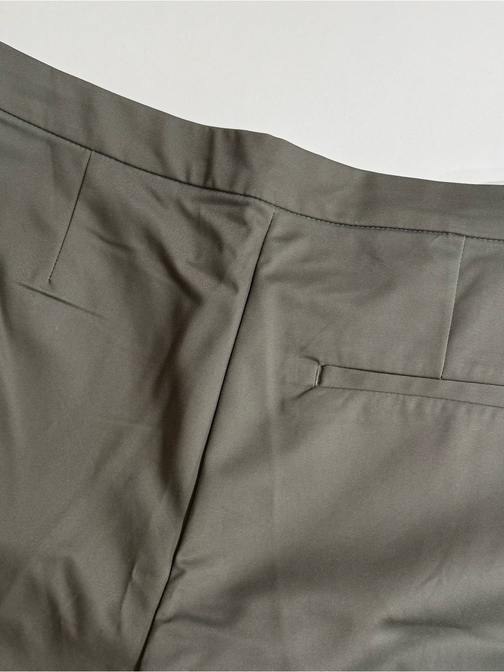 H&M Olive Slacks - Picture 3 of 5